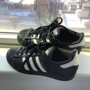 WORN ONCE Adidas superstar womens black 6.5